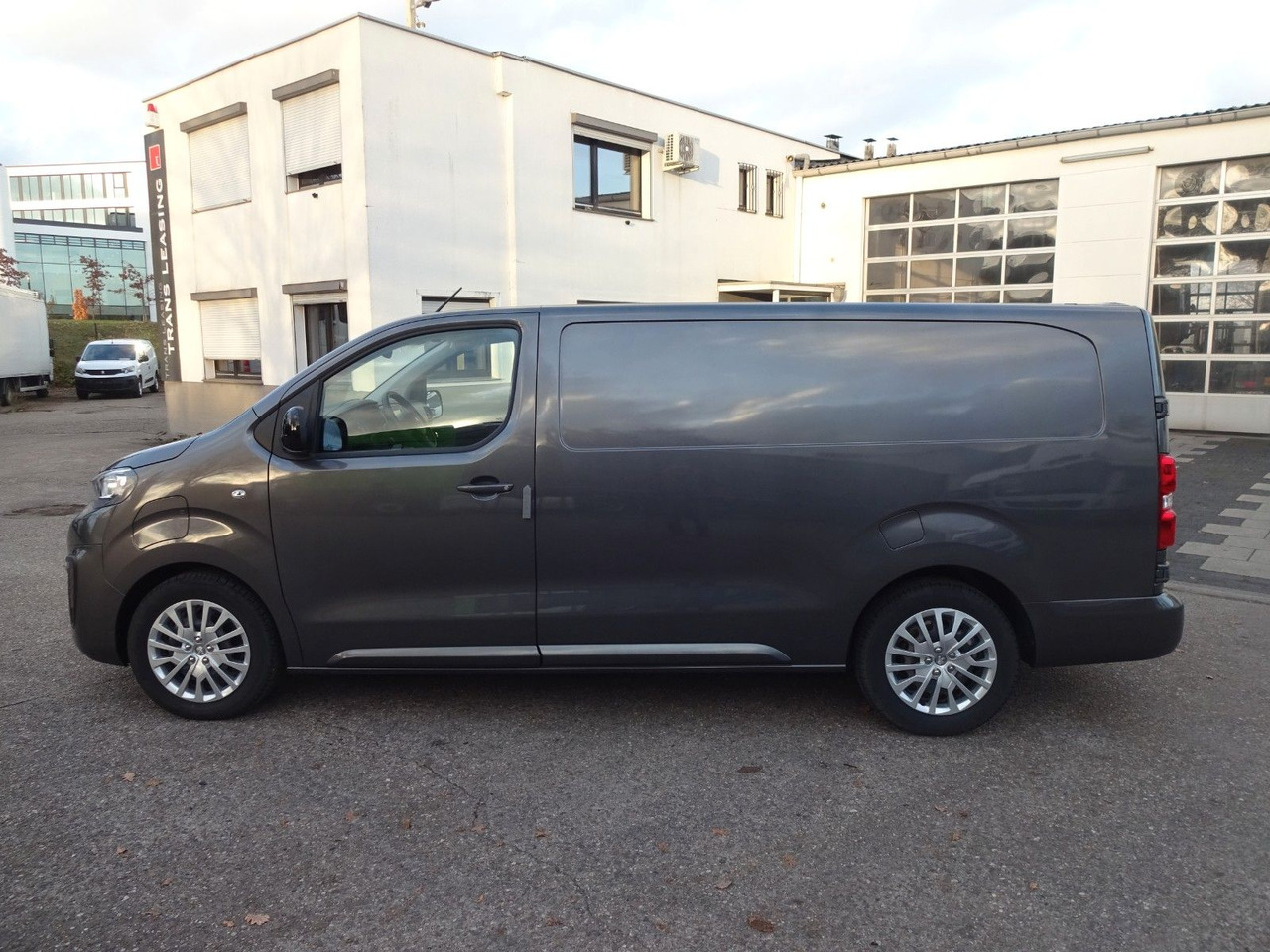 Peugeot Expert Kasten Lang, L3H1, 57 kW - Mažas furgonas, Elektrinis furgonas: foto 4 Peugeot Expert Kasten Lang, L3H1, 57 kW - Mažas furgonas, Elektrinis furgonas: foto 4