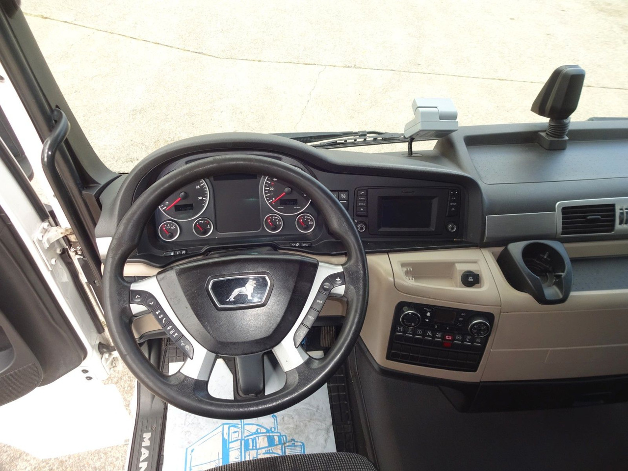 Vilkikas MAN TGX 18.460, XLX, ACC, 2 x Tank: foto 12 Vilkikas MAN TGX 18.460, XLX, ACC, 2 x Tank: foto 12