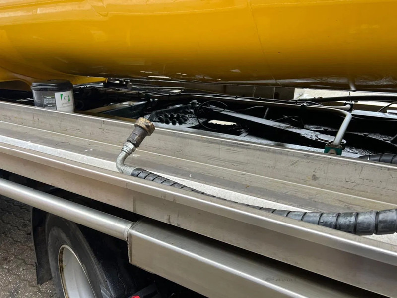 Burg 36m3 Mestoplegger Geijkte weging Bemonstering 2x stuuras - Puspriekabė cisterna: foto 5 Burg 36m3 Mestoplegger Geijkte weging Bemonstering 2x stuuras - Puspriekabė cisterna: foto 5