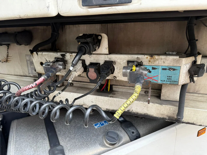 Schmitz Cargobull SKO 24 5x Meatrails Rohrbahnen Fleisch Carrier Vector 1950MT let op!! vol vleeshaken en 2 reservewielen lizingą Schmitz Cargobull SKO 24 5x Meatrails Rohrbahnen Fleisch Carrier Vector 1950MT let op!! vol vleeshaken en 2 reservewielen: foto 14