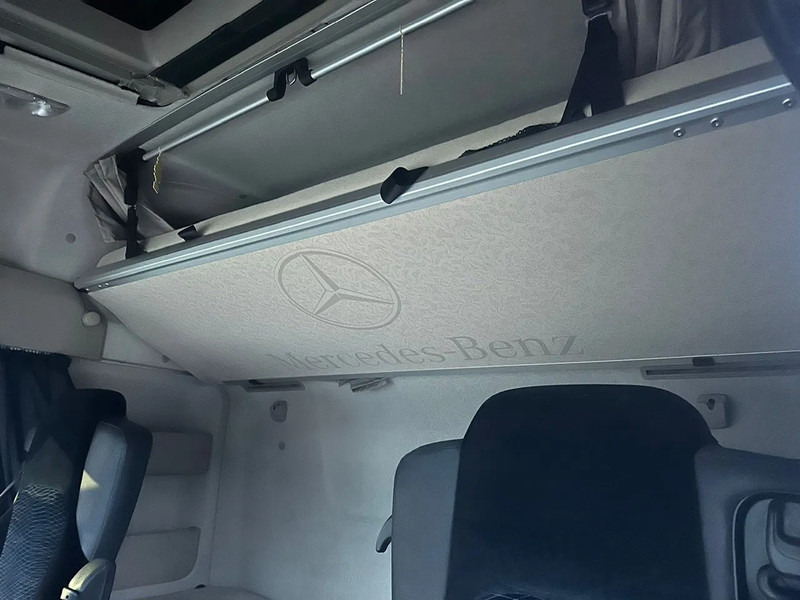 Mercedes-Benz Actros 1840 4X2 679.306KM NL Truck - Vilkikas: foto 4 Mercedes-Benz Actros 1840 4X2 679.306KM NL Truck - Vilkikas: foto 4