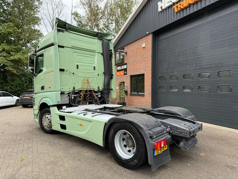 Mercedes-Benz Actros 1842 4X2 Streamspace Side skirts 2x tank NL Truck - Vilkikas: foto 3 Mercedes-Benz Actros 1842 4X2 Streamspace Side skirts 2x tank NL Truck - Vilkikas: foto 3