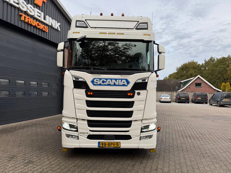 Scania S450 6X2 Full-Air Retarder Standairco 2X Tank Smarttacho 2 APK 09/2026 - Vilkikas: foto 5 Scania S450 6X2 Full-Air Retarder Standairco 2X Tank Smarttacho 2 APK 09/2026 - Vilkikas: foto 5