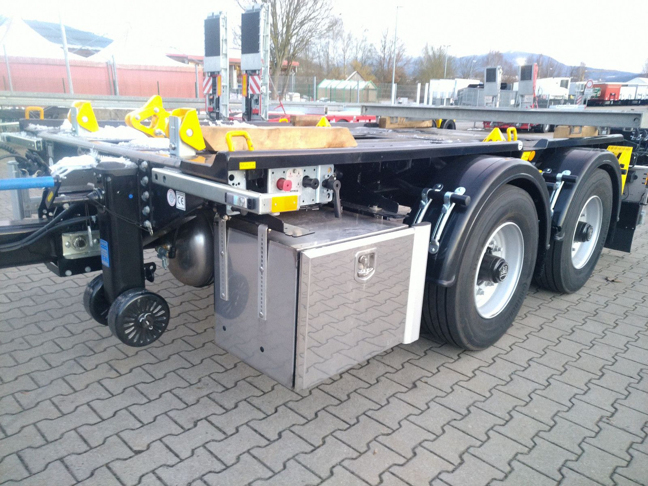 Hüffermann 2-ACHS-MINI-CARRIER MULTIFIX verzinkt NEU BPW Hüffermann 2-ACHS-MINI-CARRIER MULTIFIX verzinkt NEU BPW - Kablio/ Skip loader priekaba: foto 3 Hüffermann 2-ACHS-MINI-CARRIER MULTIFIX verzinkt NEU BPW Hüffermann 2-ACHS-MINI-CARRIER MULTIFIX verzinkt NEU BPW - Kablio/ Skip loader priekaba: foto 3