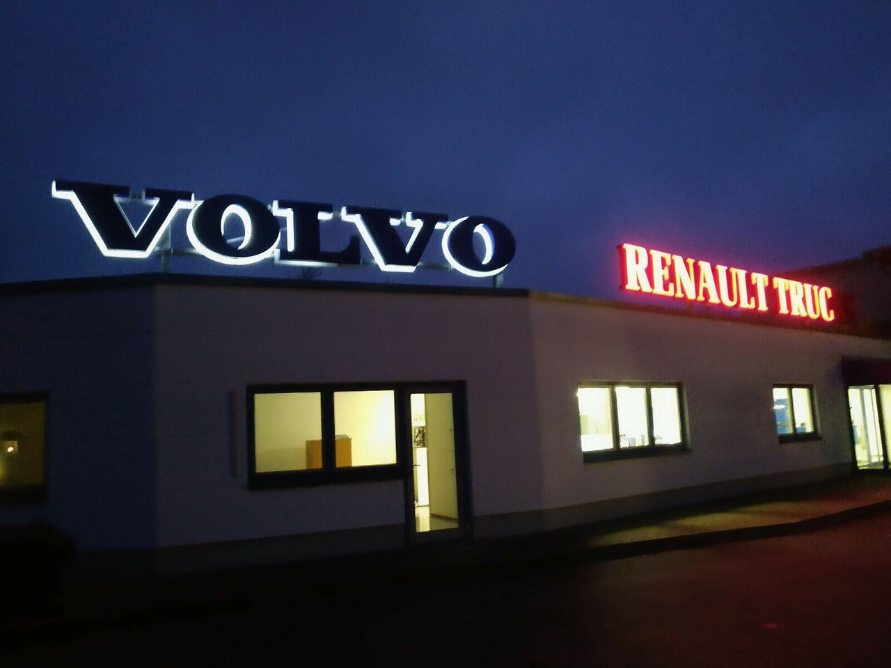 Krovininis mikroautobusas Iveco Daily Kasten HKa 35S21 V WB3520 AHK, Standheizun: foto 7