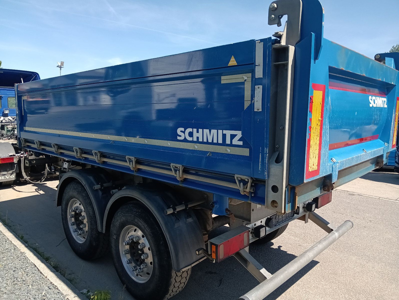 Schmitz Cargobull ZKI 18 Tandem 3-Seiten Kipper ALU ALCOA Rollplan - Savivartis priekaba: foto 1 Schmitz Cargobull ZKI 18 Tandem 3-Seiten Kipper ALU ALCOA Rollplan - Savivartis priekaba: foto 1