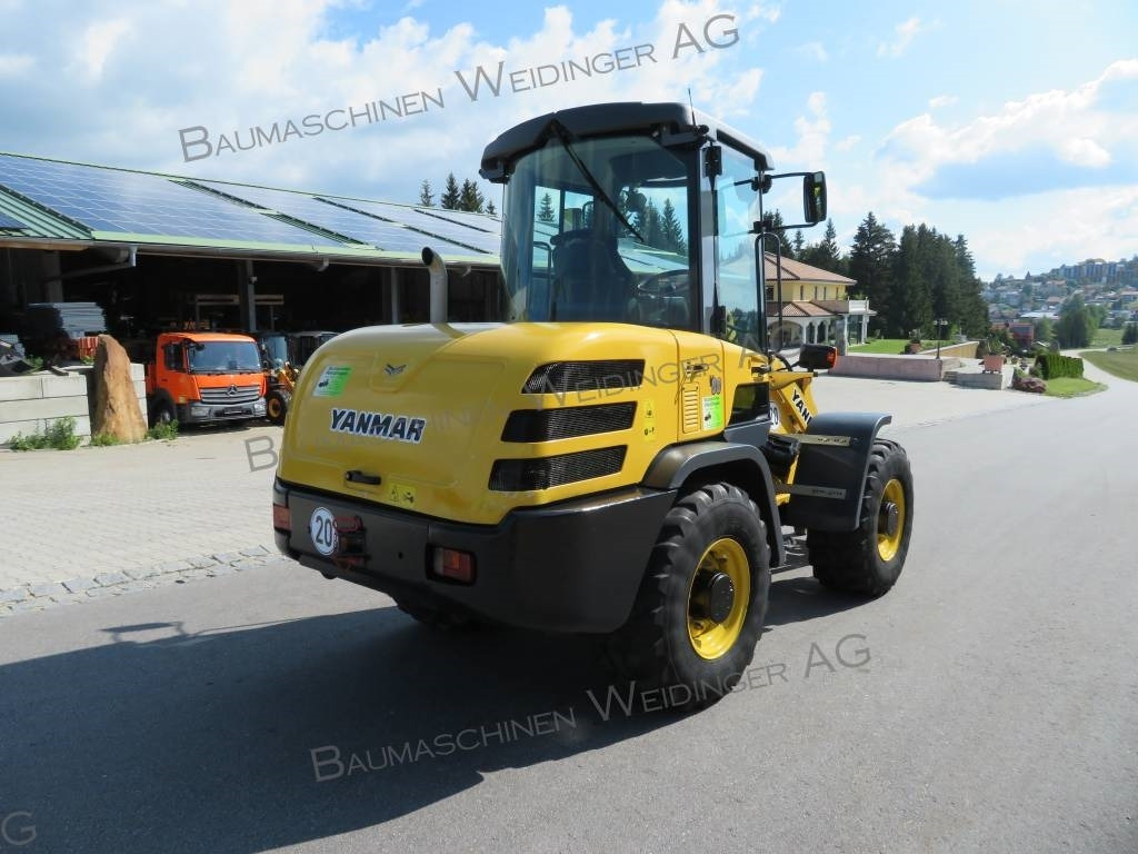 Yanmar V 80 - Ratinis krautuvas: foto 3 Yanmar V 80 - Ratinis krautuvas: foto 3