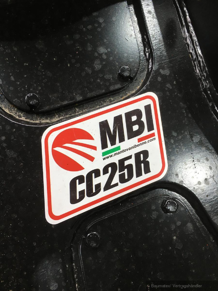 MBI CC25R für 25- 32to. Bagger - Hidraulinės žirklės - Statybinė technika: foto 4 MBI CC25R für 25- 32to. Bagger - Hidraulinės žirklės - Statybinė technika: foto 4