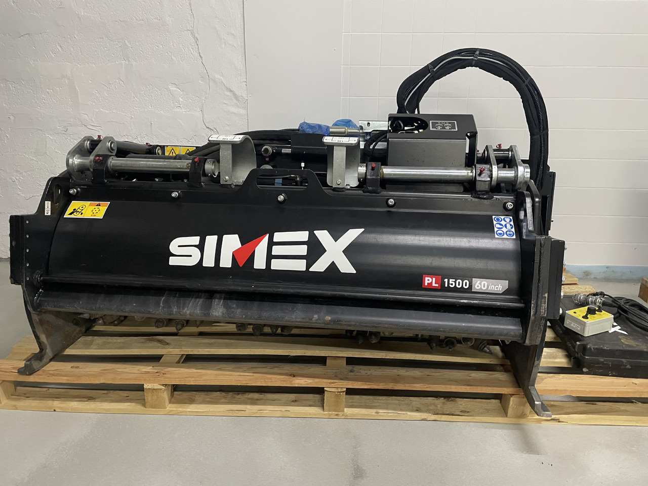 Simex PL1500 - Asfalto freza: foto 1 Simex PL1500 - Asfalto freza: foto 1