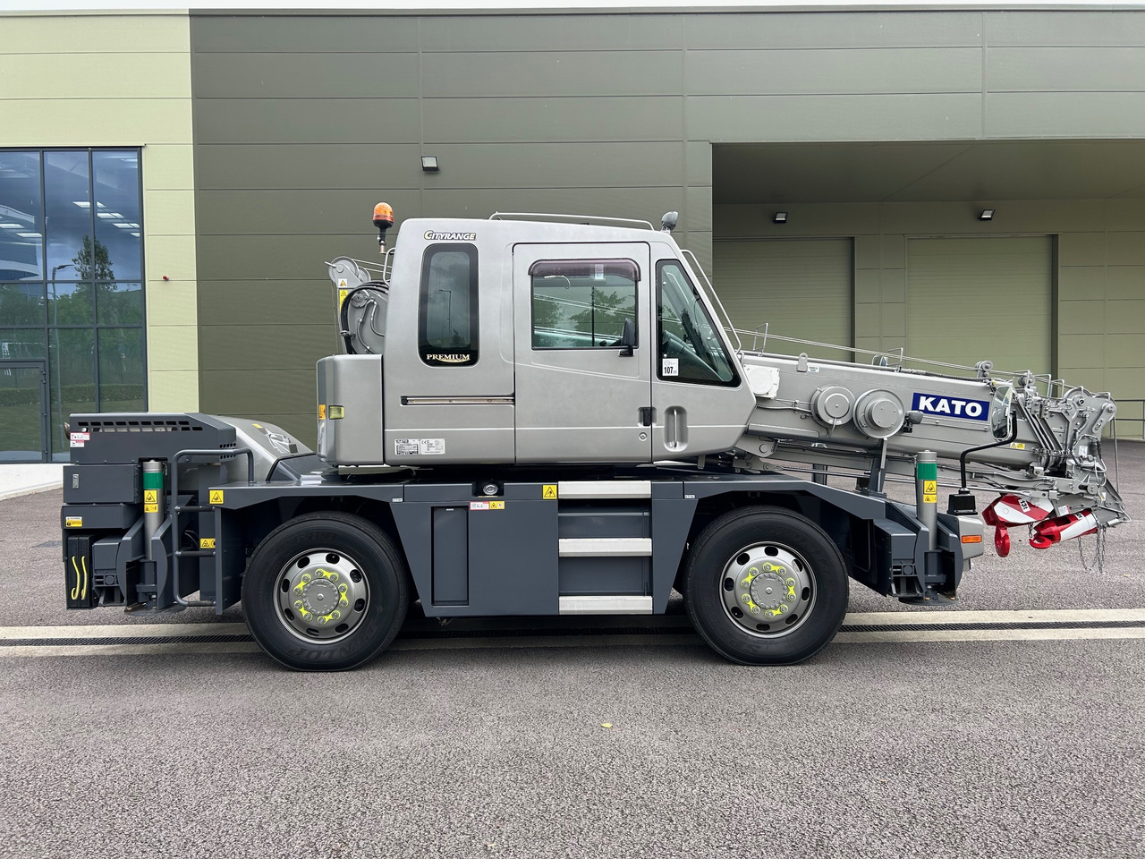 KATO 13 Ton City Crane - Excellent Condition - Autokranas: foto 3 KATO 13 Ton City Crane - Excellent Condition - Autokranas: foto 3