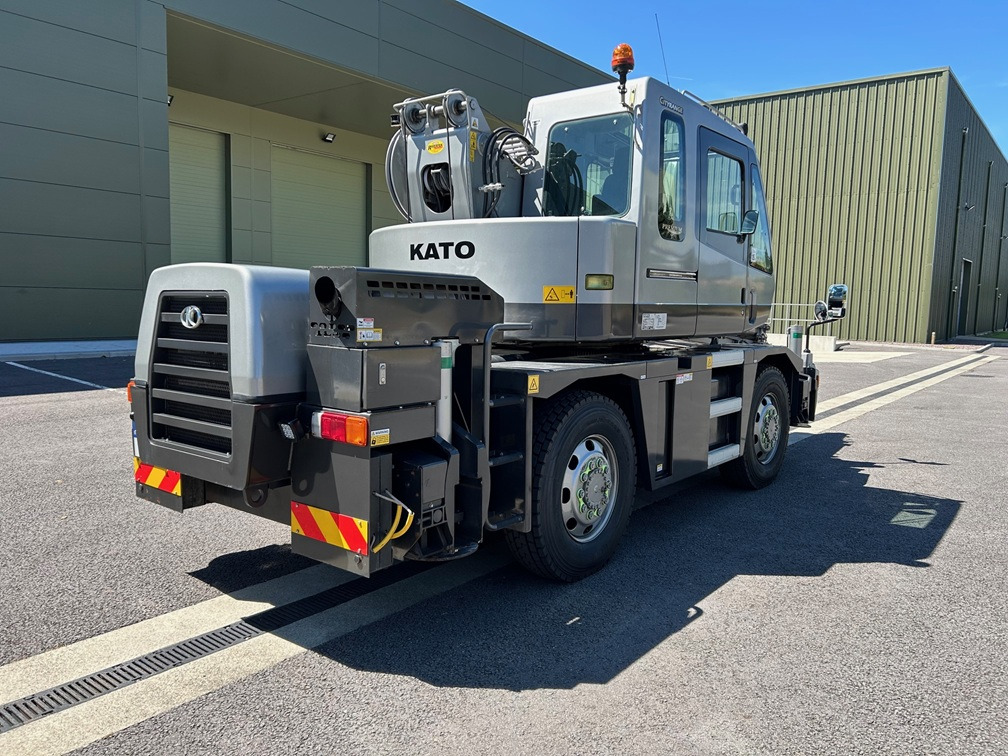 KATO 13 Ton City Crane with Only 6,822kms and 1,362 hours from New - Visureigis kranas: foto 5 KATO 13 Ton City Crane with Only 6,822kms and 1,362 hours from New - Visureigis kranas: foto 5
