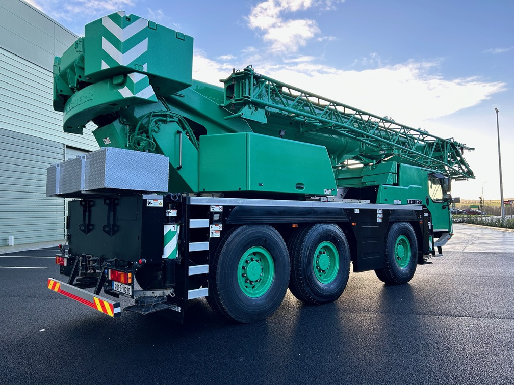 LIEBHERR LTM1050-3.1 with low hours and low kms - Visureigis kranas: foto 4 LIEBHERR LTM1050-3.1 with low hours and low kms - Visureigis kranas: foto 4
