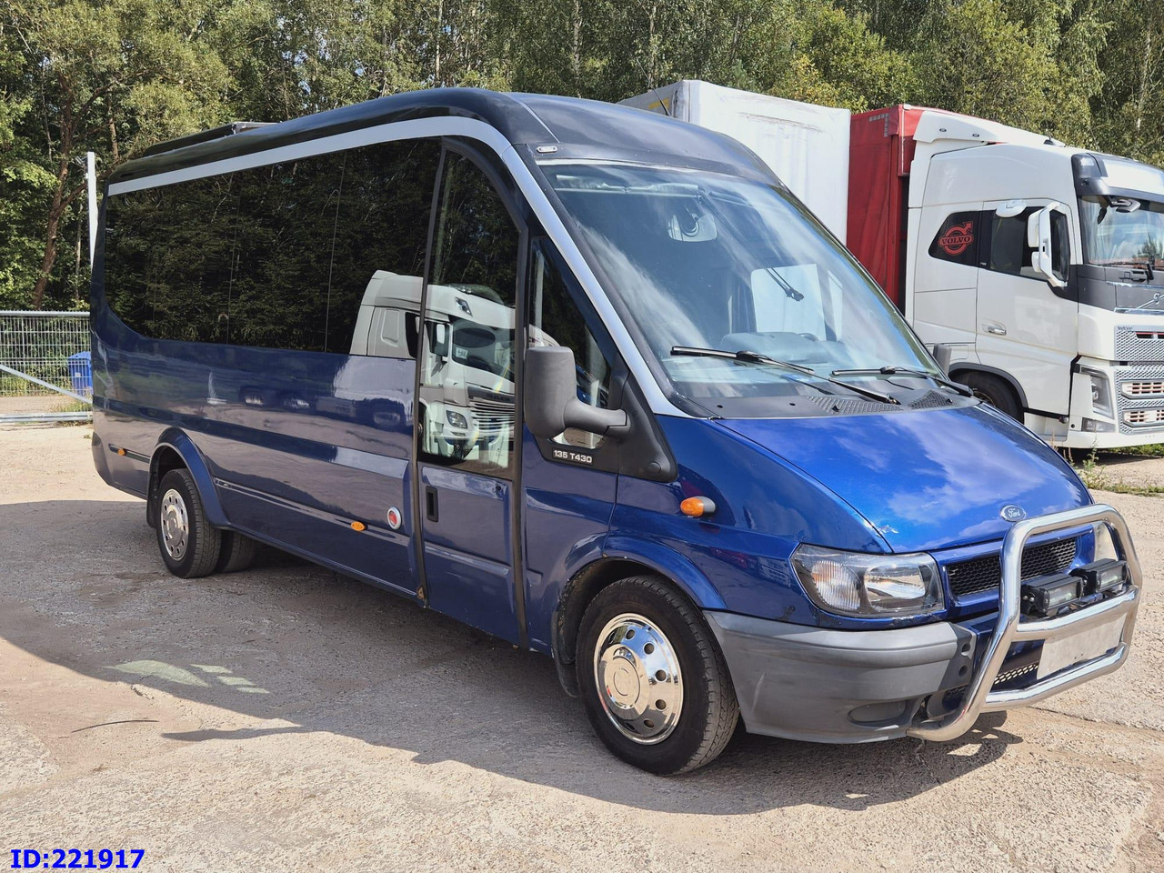 FORD Sunset VIP 17-seats - Turistinis autobusas: foto 4 FORD Sunset VIP 17-seats - Turistinis autobusas: foto 4