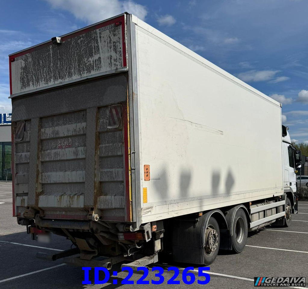 MERCEDES-BENZ Actros 2541 6x2 Retarder Euro5 - Izoterminis sunkvežimis: foto 5 MERCEDES-BENZ Actros 2541 6x2 Retarder Euro5 - Izoterminis sunkvežimis: foto 5