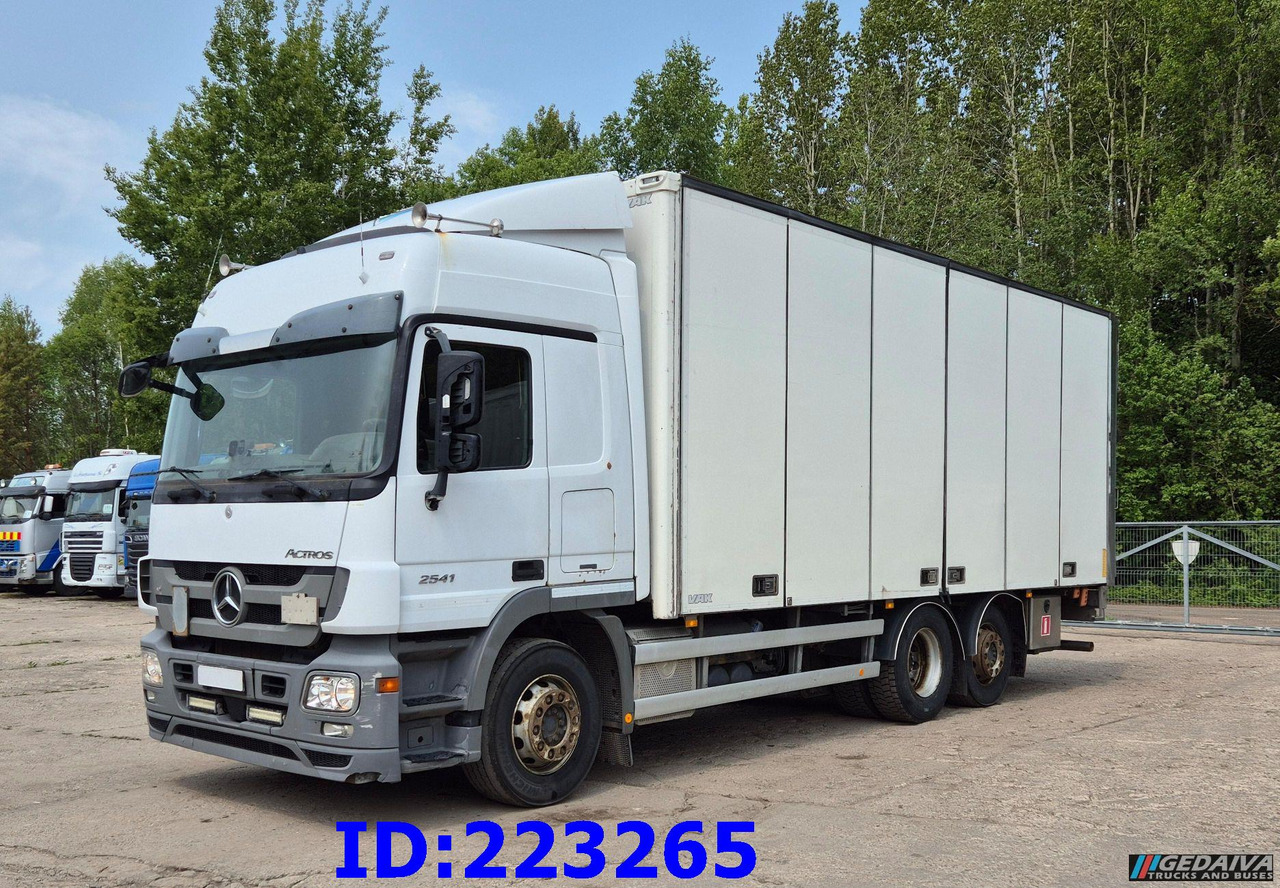 Izoterminis sunkvežimis MERCEDES-BENZ Actros 2541 6x2 Retarder  Open side box: foto 1