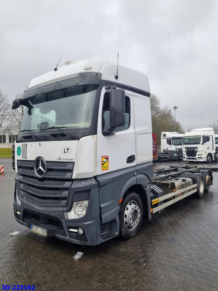 MERCEDES-BENZ Actros 2542 BDF 6x2 Euro6 - Važiuoklės sunkvežimis: foto 1 MERCEDES-BENZ Actros 2542 BDF 6x2 Euro6 - Važiuoklės sunkvežimis: foto 1