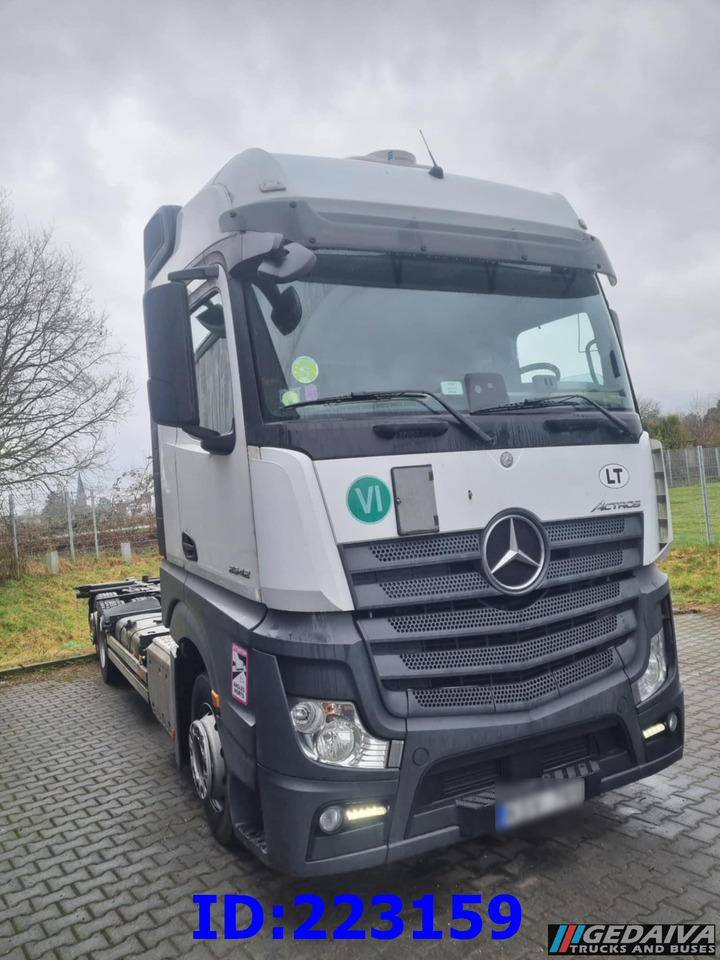 MERCEDES-BENZ Actros 2542 BDF 6x2 Euro6 - Važiuoklės sunkvežimis: foto 1 MERCEDES-BENZ Actros 2542 BDF 6x2 Euro6 - Važiuoklės sunkvežimis: foto 1