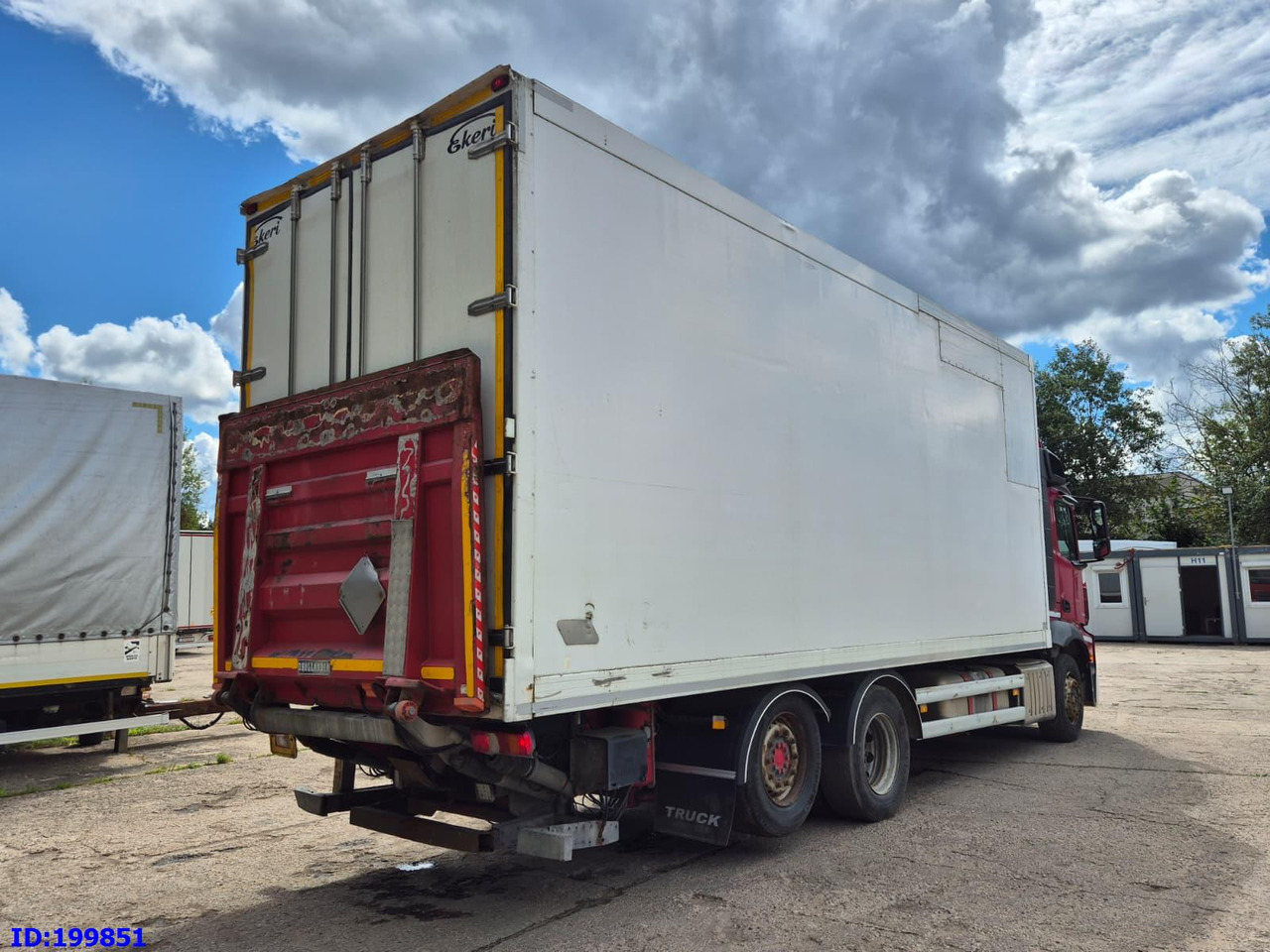 MERCEDES-BENZ Actros 2551 6x2 Euro5 - Furgonas sunkvežimis: foto 5 MERCEDES-BENZ Actros 2551 6x2 Euro5 - Furgonas sunkvežimis: foto 5