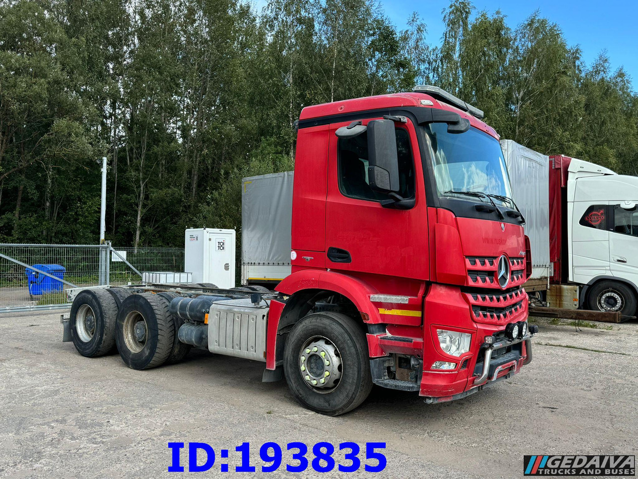 MERCEDES-BENZ Arocs 2840 6x4 Manual Euro6 - Važiuoklės sunkvežimis: foto 4 MERCEDES-BENZ Arocs 2840 6x4 Manual Euro6 - Važiuoklės sunkvežimis: foto 4