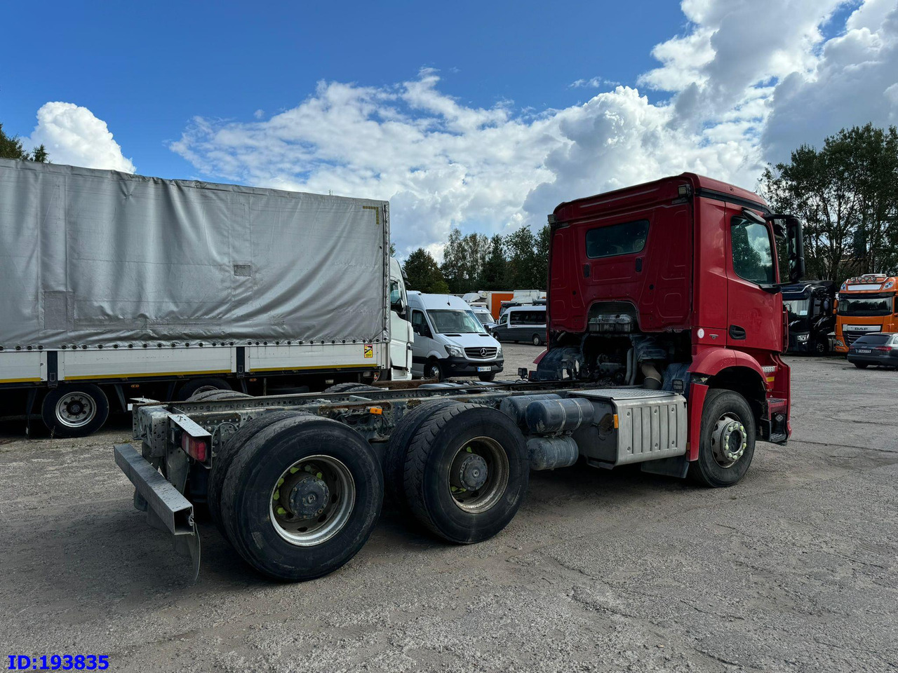 MERCEDES-BENZ Arocs 2840 6x4 Manual Euro6 - Važiuoklės sunkvežimis: foto 5 MERCEDES-BENZ Arocs 2840 6x4 Manual Euro6 - Važiuoklės sunkvežimis: foto 5
