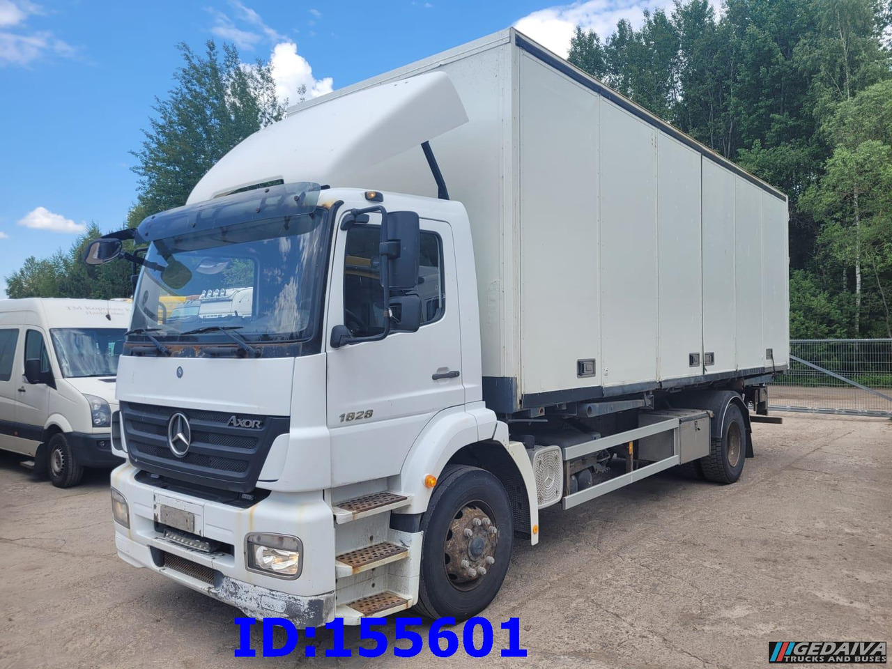 MERCEDES-BENZ Axor 1828 Manual - Izoterminis sunkvežimis: foto 1 MERCEDES-BENZ Axor 1828 Manual - Izoterminis sunkvežimis: foto 1