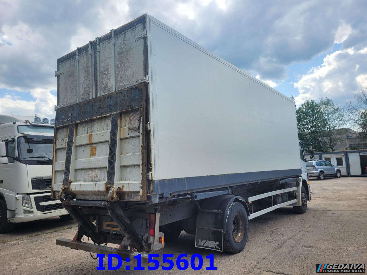 MERCEDES-BENZ Axor 1828 Manual - Izoterminis sunkvežimis: foto 5 MERCEDES-BENZ Axor 1828 Manual - Izoterminis sunkvežimis: foto 5