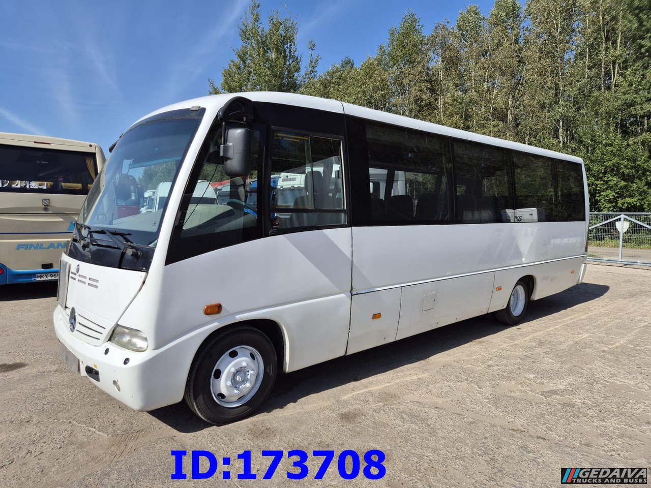 MERCEDES-BENZ Medio 30 Seat - Turistinis autobusas: foto 1 MERCEDES-BENZ Medio 30 Seat - Turistinis autobusas: foto 1