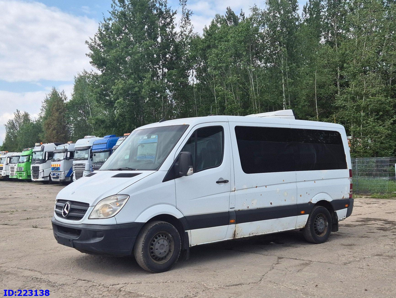 MERCEDES-BENZ Sprinter 213 - Euro5 - Turistinis autobusas: foto 4 MERCEDES-BENZ Sprinter 213 - Euro5 - Turistinis autobusas: foto 4