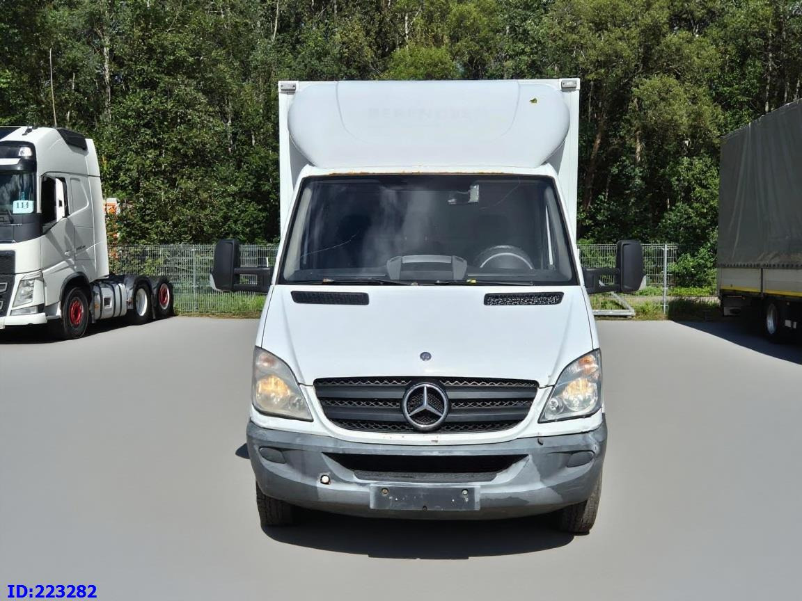 MERCEDES-BENZ Sprinter 516 SUPER - Furgonas su krovinių dėže: foto 2 MERCEDES-BENZ Sprinter 516 SUPER - Furgonas su krovinių dėže: foto 2