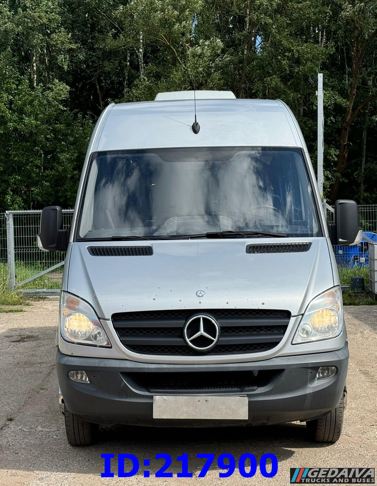MERCEDES-BENZ Sprinter 516 - VIP - 17 places - Turistinis autobusas: foto 2 MERCEDES-BENZ Sprinter 516 - VIP - 17 places - Turistinis autobusas: foto 2