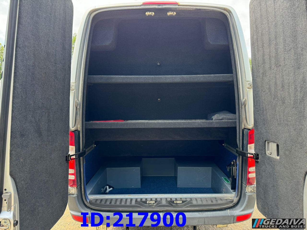 MERCEDES-BENZ Sprinter 516 - VIP - 17 places - Turistinis autobusas: foto 5 MERCEDES-BENZ Sprinter 516 - VIP - 17 places - Turistinis autobusas: foto 5
