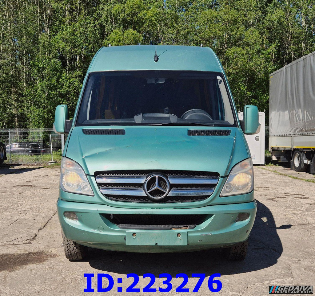 MERCEDES-BENZ Sprinter 516 - VIP - 23 Places - Turistinis autobusas: foto 2 MERCEDES-BENZ Sprinter 516 - VIP - 23 Places - Turistinis autobusas: foto 2