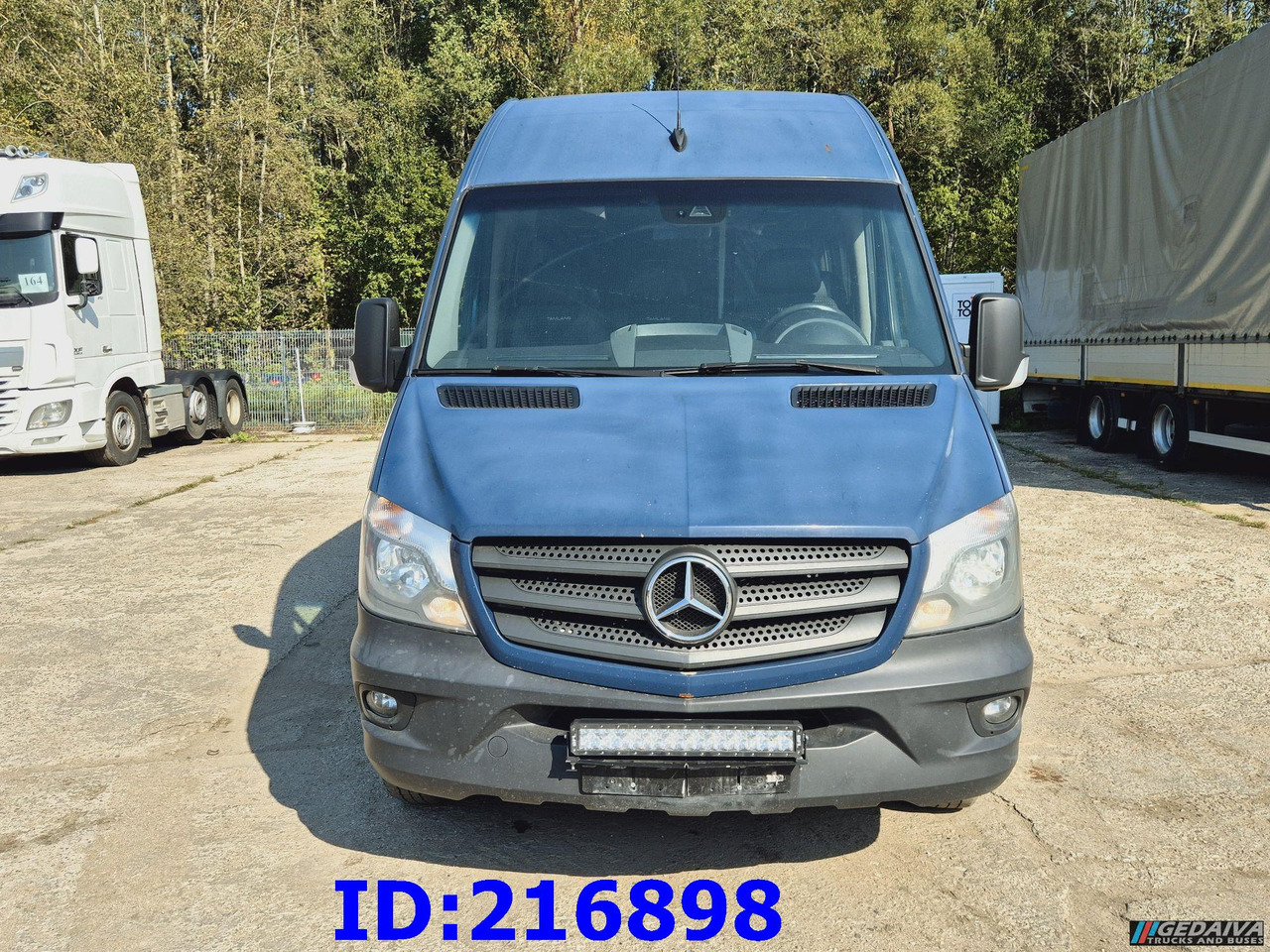 MERCEDES-BENZ Sprinter 516 - VIP - Tamlans 16-seater - Turistinis autobusas: foto 2 MERCEDES-BENZ Sprinter 516 - VIP - Tamlans 16-seater - Turistinis autobusas: foto 2