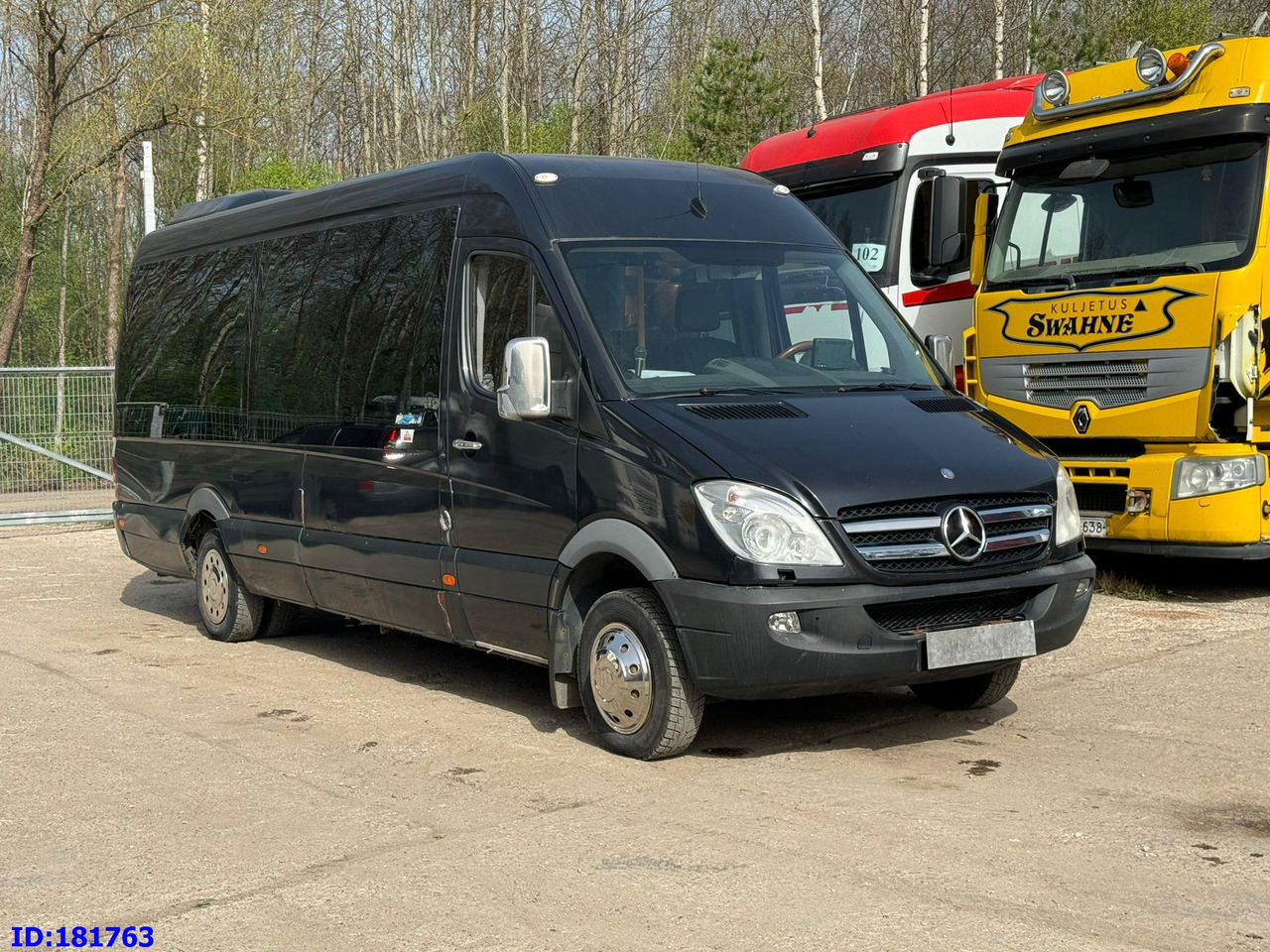MERCEDES-BENZ Sprinter 518 - VIP - 17 Seater - Turistinis autobusas: foto 4 MERCEDES-BENZ Sprinter 518 - VIP - 17 Seater - Turistinis autobusas: foto 4