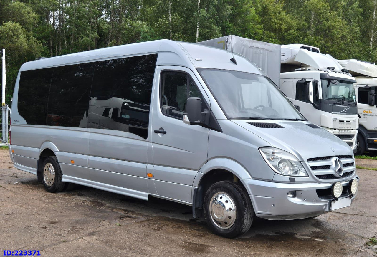 MERCEDES-BENZ Sprinter 518 - VIP - 17-seater - Turistinis autobusas: foto 4 MERCEDES-BENZ Sprinter 518 - VIP - 17-seater - Turistinis autobusas: foto 4