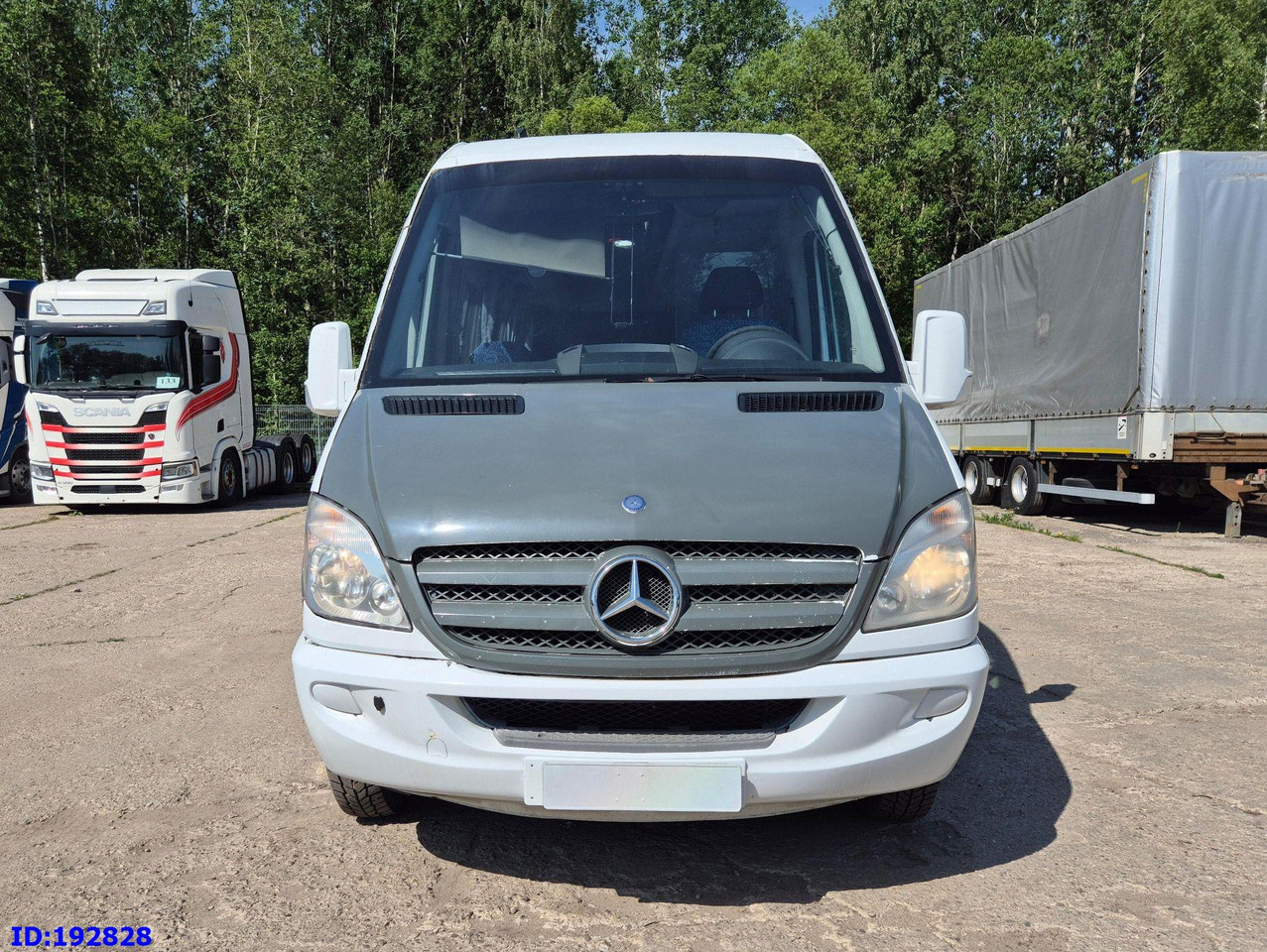 MERCEDES-BENZ Sprinter 519 - 17 place - Euro5 - Mikroautobusas, Keleivinis furgonas: foto 2 MERCEDES-BENZ Sprinter 519 - 17 place - Euro5 - Mikroautobusas, Keleivinis furgonas: foto 2