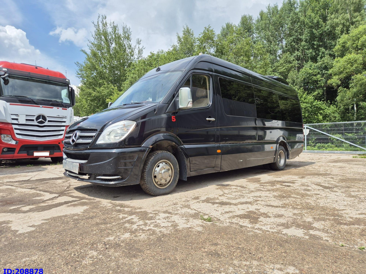 MERCEDES-BENZ Sprinter 519 -VIP- 17 places - Turistinis autobusas: foto 1 MERCEDES-BENZ Sprinter 519 -VIP- 17 places - Turistinis autobusas: foto 1