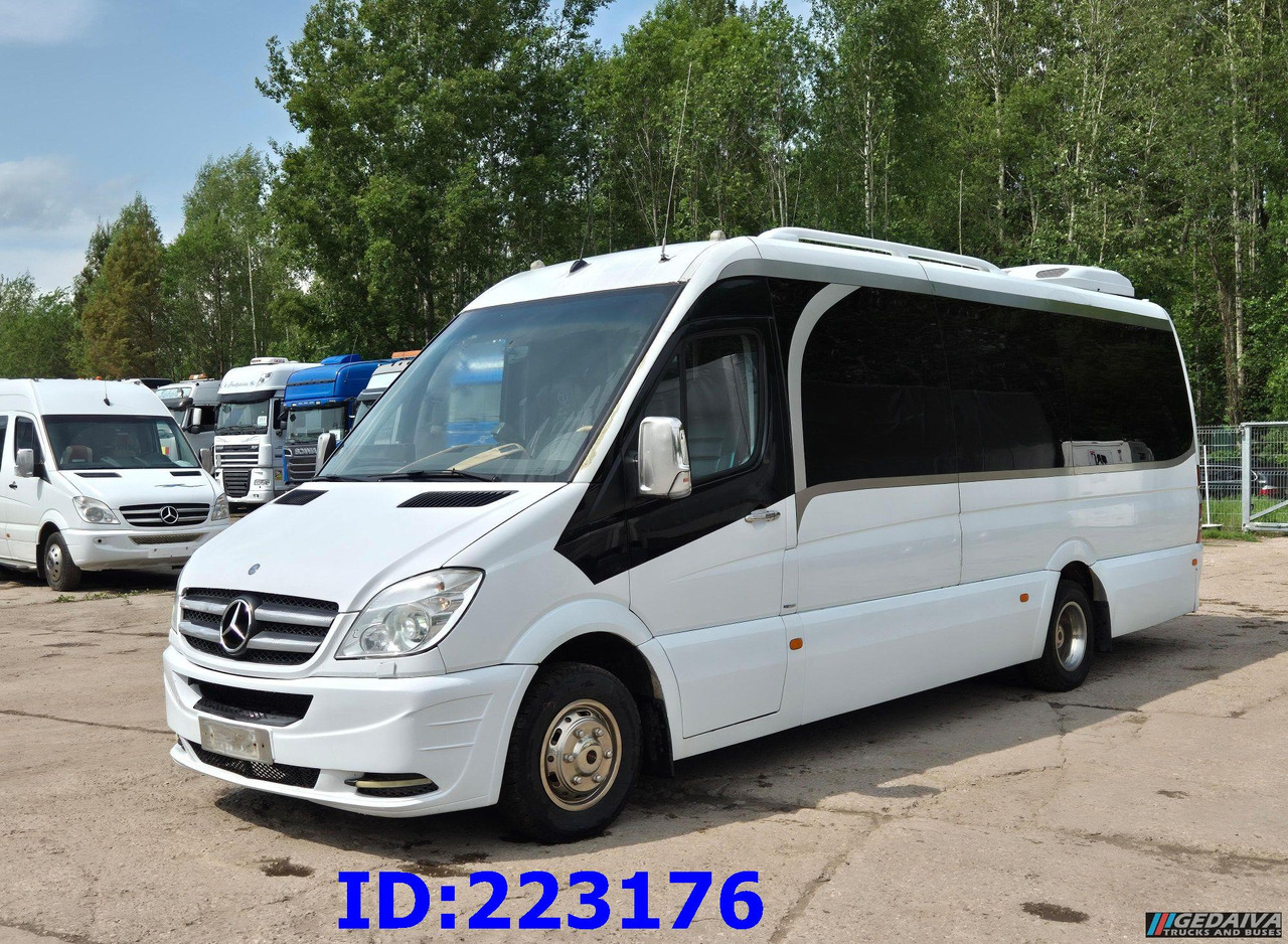 MERCEDES-BENZ Sprinter 519 VIP Luxury - Mikroautobusas, Keleivinis furgonas: foto 4 MERCEDES-BENZ Sprinter 519 VIP Luxury - Mikroautobusas, Keleivinis furgonas: foto 4