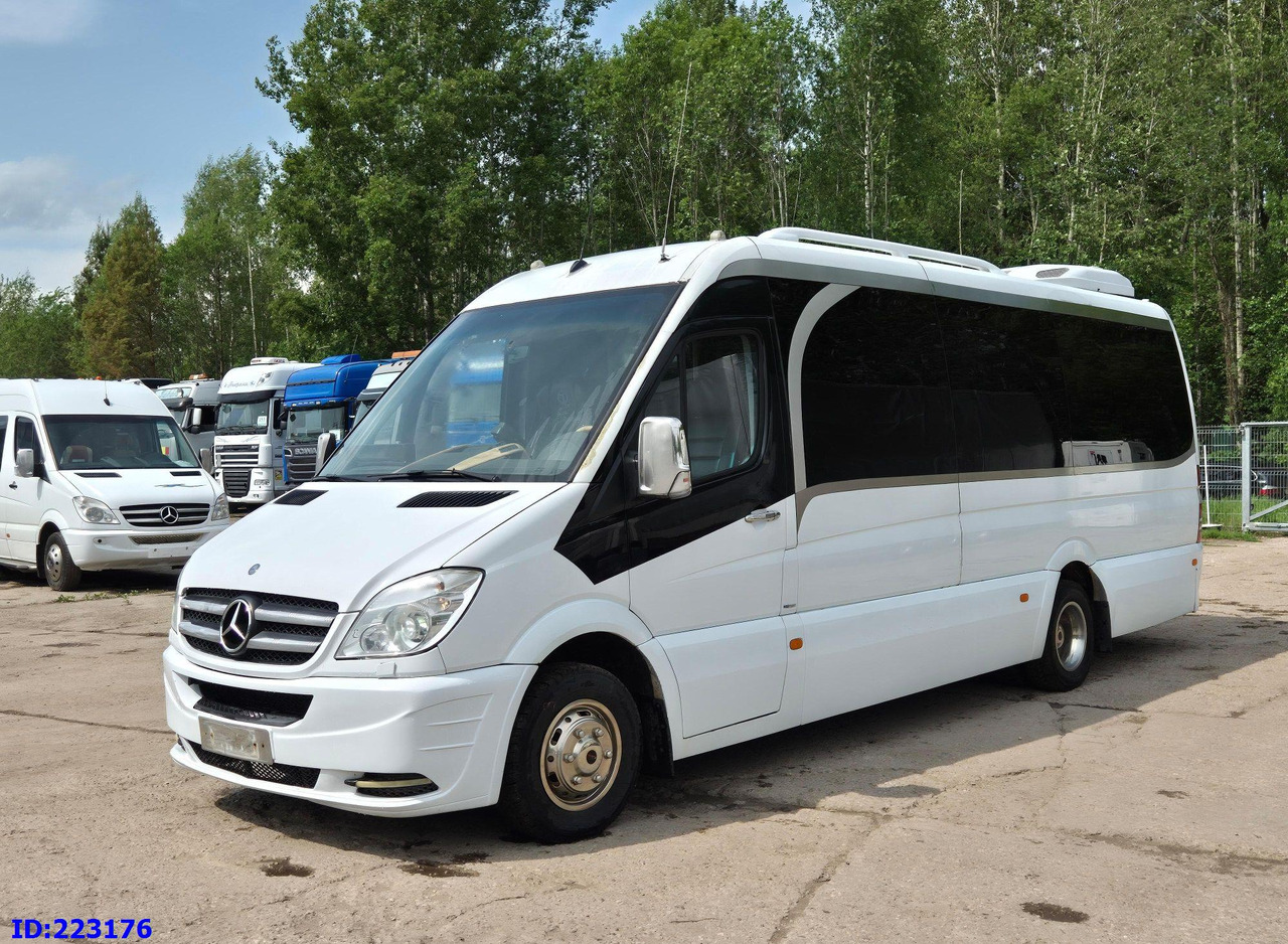 MERCEDES-BENZ Sprinter 519 VIP Luxury - Mikroautobusas, Keleivinis furgonas: foto 4 MERCEDES-BENZ Sprinter 519 VIP Luxury - Mikroautobusas, Keleivinis furgonas: foto 4