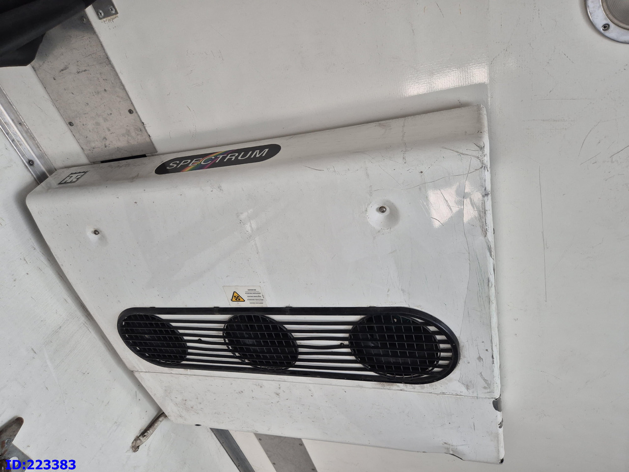 THERMO KING T1200R - Šaldymo įrenginys: foto 4 THERMO KING T1200R - Šaldymo įrenginys: foto 4