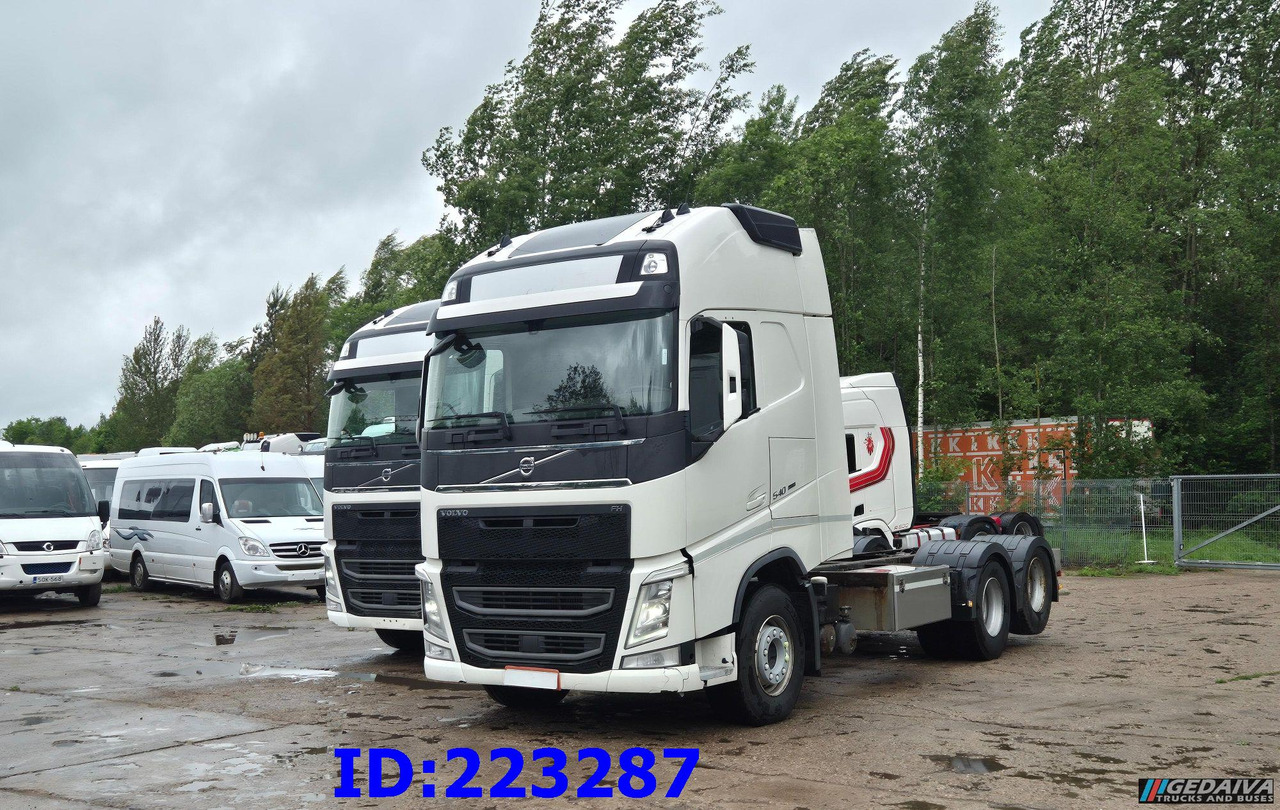 VOLVO FH13 540HP - 10 tyre (2pcs. available) - Važiuoklės sunkvežimis: foto 4 VOLVO FH13 540HP - 10 tyre (2pcs. available) - Važiuoklės sunkvežimis: foto 4