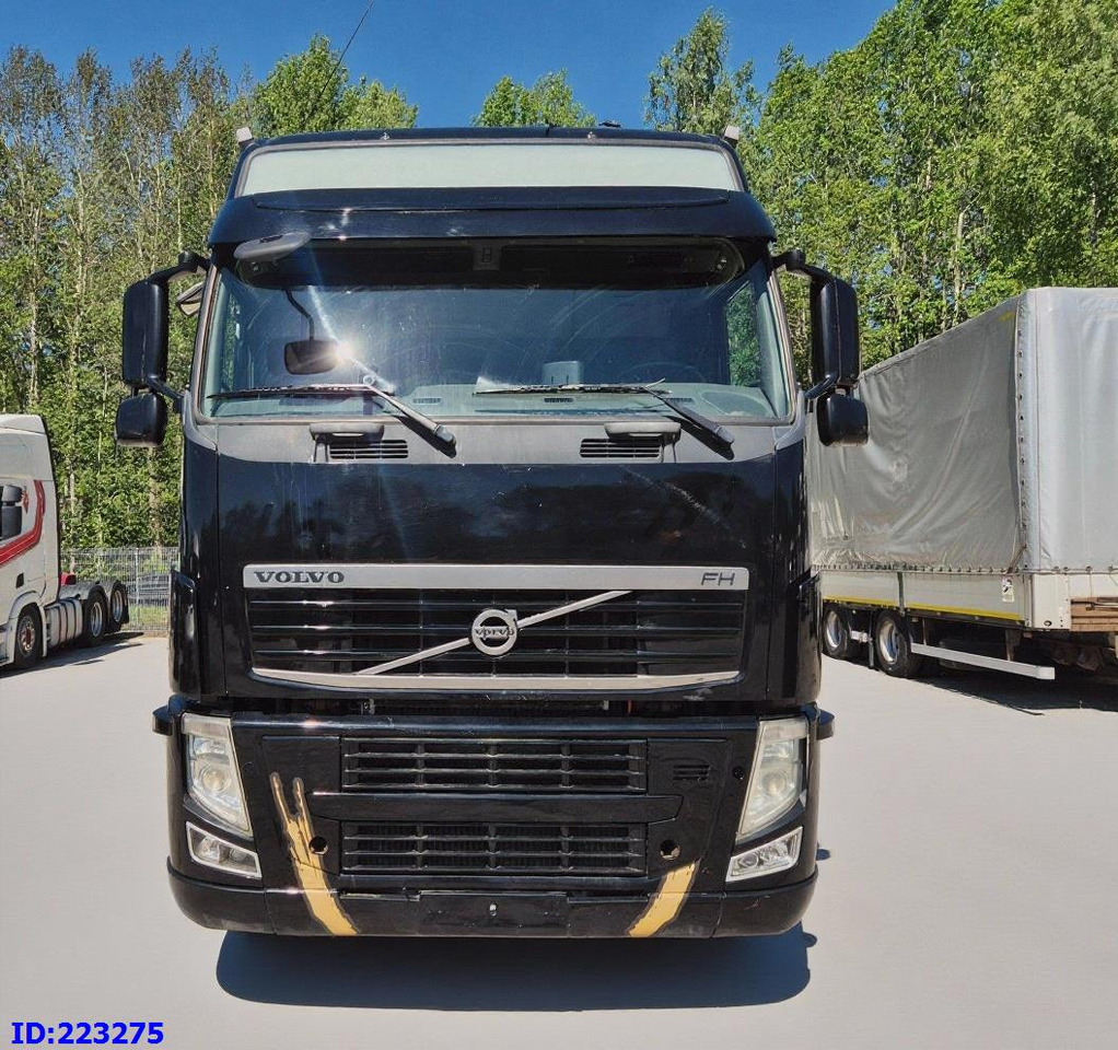 VOLVO FH13 540HP 8X4 (Steering axle) RETARDER - Važiuoklės sunkvežimis: foto 2 VOLVO FH13 540HP 8X4 (Steering axle) RETARDER - Važiuoklės sunkvežimis: foto 2