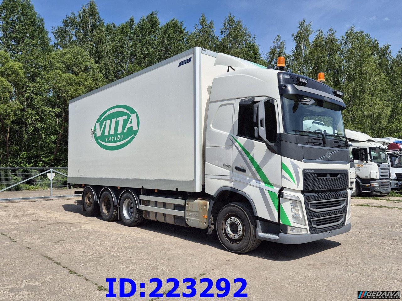 VOLVO FH13 540HP 8x4 Steering axle - Izoterminis sunkvežimis: foto 4 VOLVO FH13 540HP 8x4 Steering axle - Izoterminis sunkvežimis: foto 4