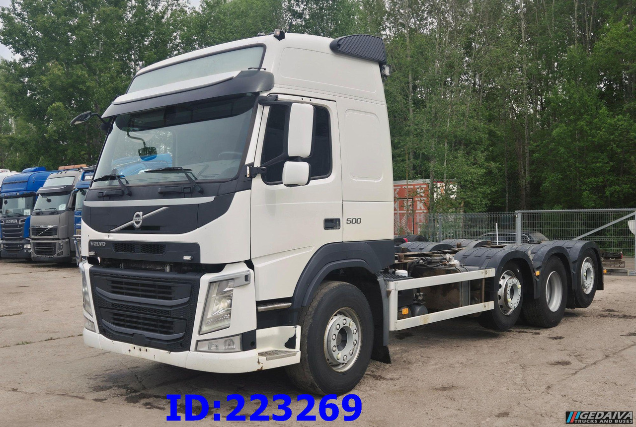 VOLVO FM13 500HP 8x2 (2 steering axels) - Važiuoklės sunkvežimis: foto 1 VOLVO FM13 500HP 8x2 (2 steering axels) - Važiuoklės sunkvežimis: foto 1
