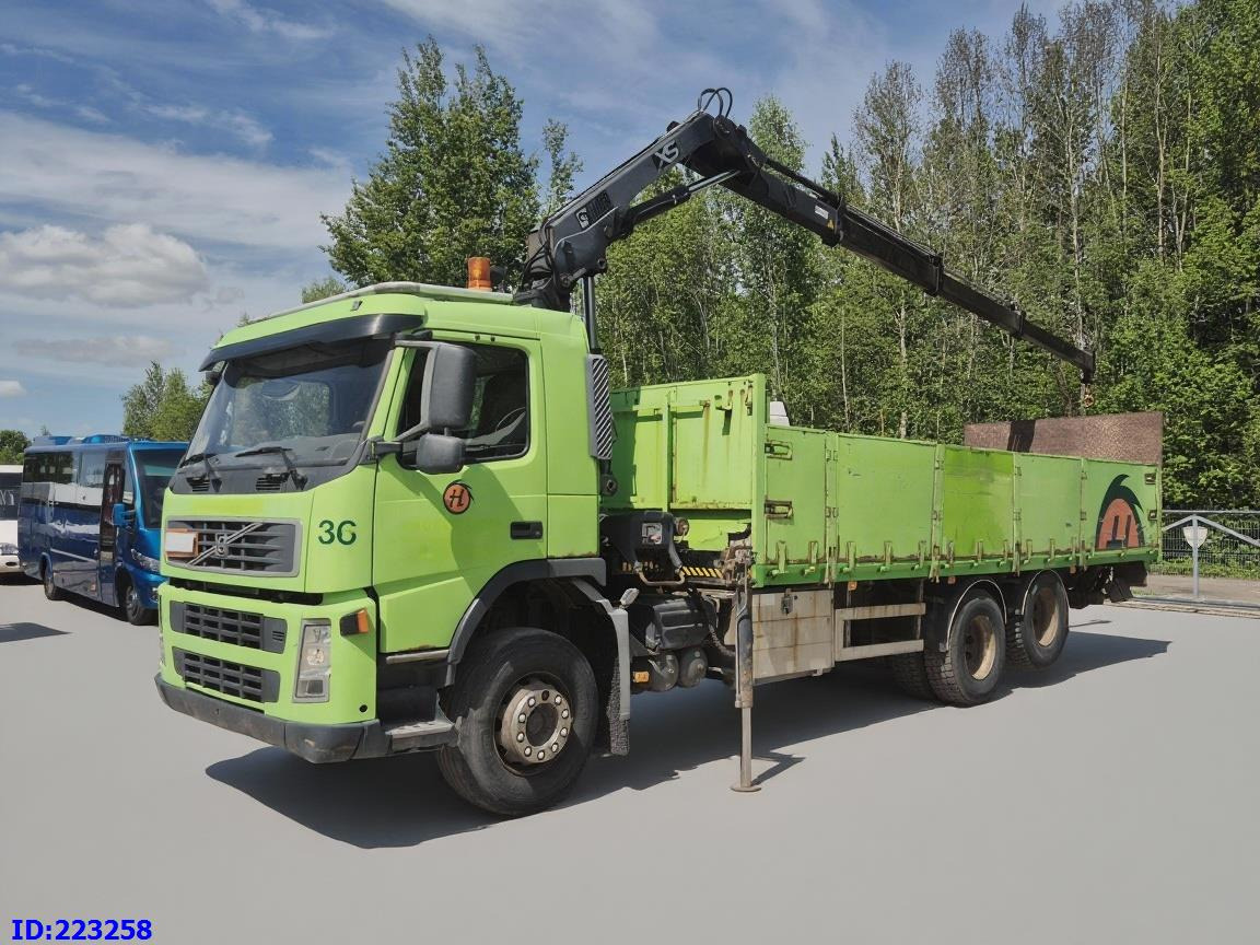 VOLVO FM9 300HP 6x2 + HIAB 144B -3 CL - Platforminis/ Bortinis sunkvežimis: foto 1 VOLVO FM9 300HP 6x2 + HIAB 144B -3 CL - Platforminis/ Bortinis sunkvežimis: foto 1