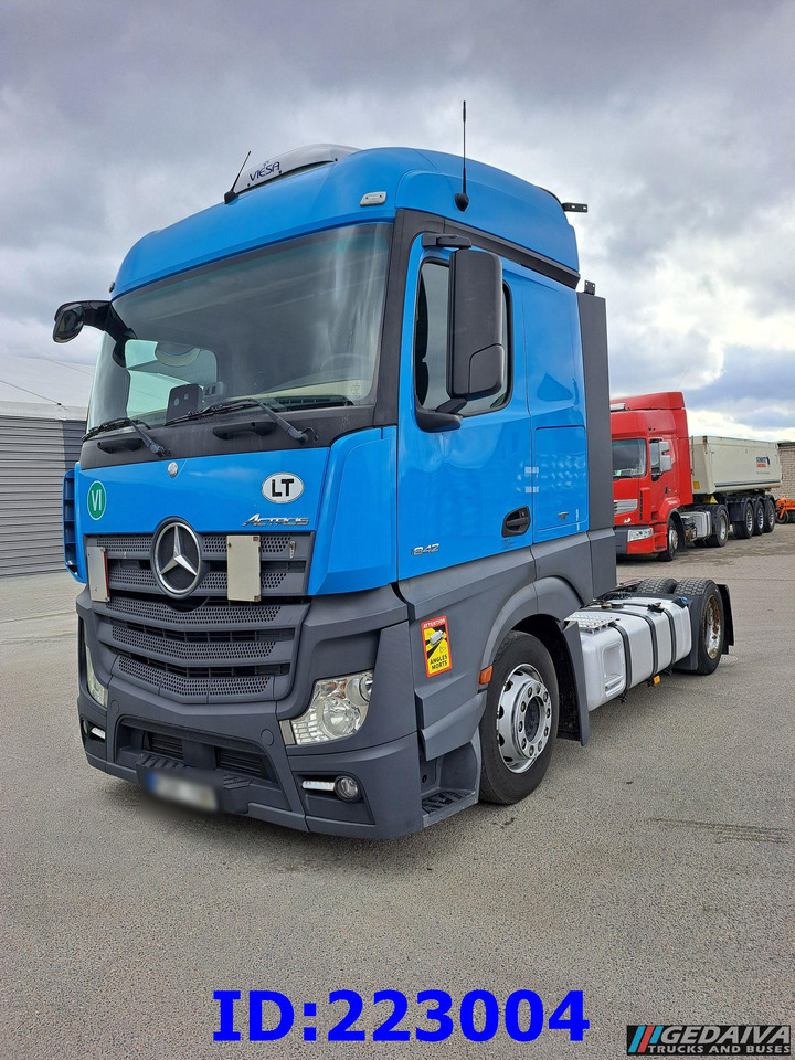 MERCEDES-BENZ Actros 1842 MEGA Euro6 - Vilkikas: foto 1 MERCEDES-BENZ Actros 1842 MEGA Euro6 - Vilkikas: foto 1