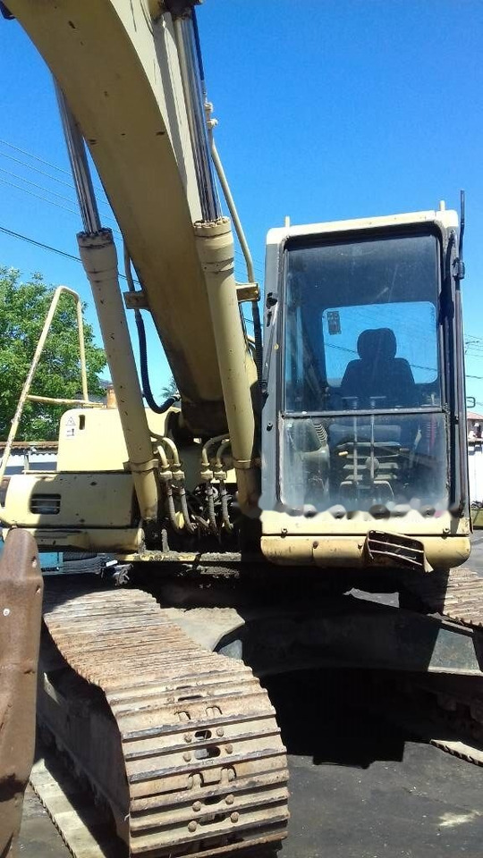 Komatsu PC 210 - Vikšrinis ekskavatorius: foto 2 Komatsu PC 210 - Vikšrinis ekskavatorius: foto 2