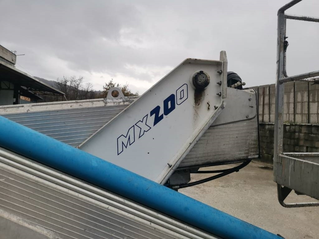 Multitel MX 200 - Autobokštelio: foto 2 Multitel MX 200 - Autobokštelio: foto 2