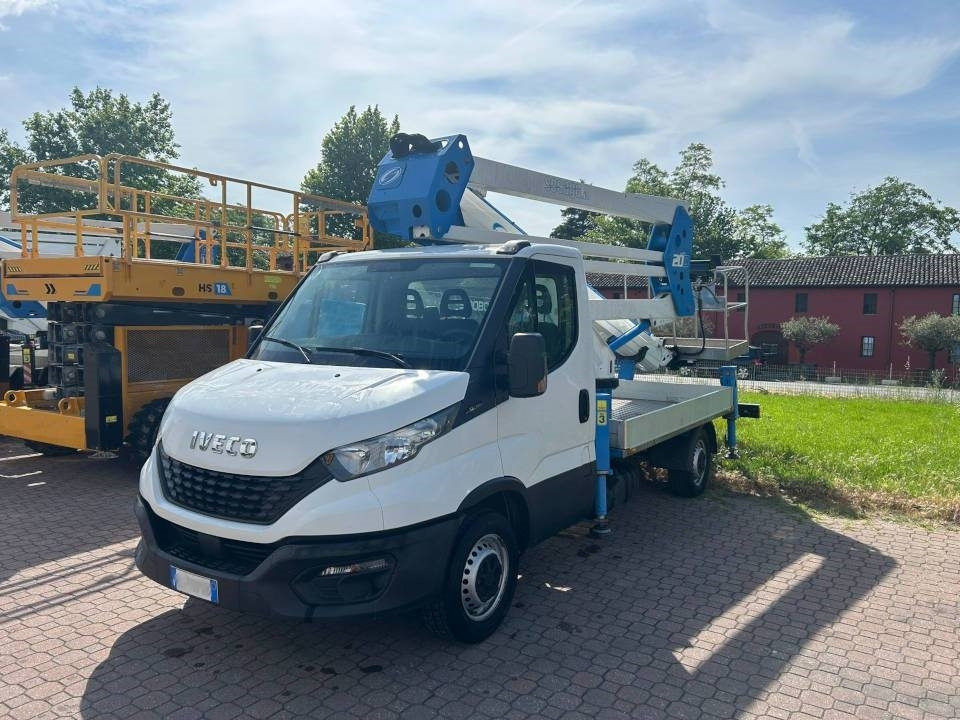 Socage 20D - Autobokštelio: foto 1 Socage 20D - Autobokštelio: foto 1