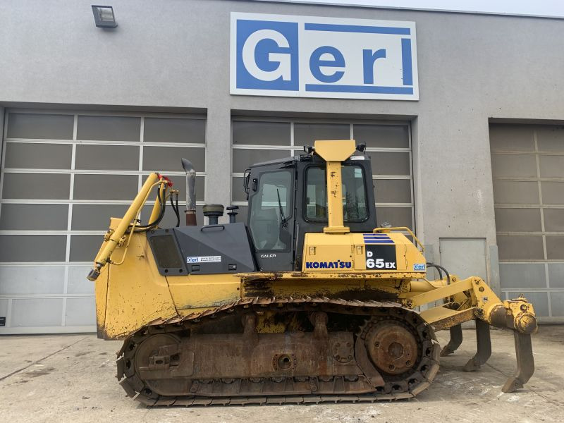 Komatsu D 65 EX-15 (110158) - Buldozeris: foto 1 Komatsu D 65 EX-15 (110158) - Buldozeris: foto 1